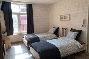 تختخواب و صبحانه Casa Chico