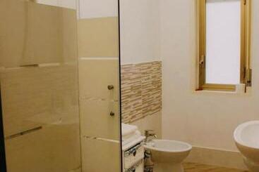 تختخواب و صبحانه Milazzo Port Rooms