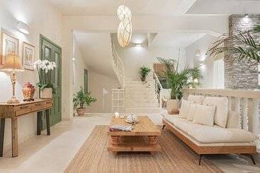 Casa Di Fiori Andros Suites