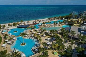 Dreams Natura Resort & Spa  All Inclusive