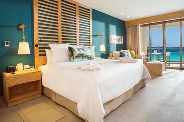 Dreams Natura Resort & Spa  All Inclusive