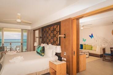 Dreams Natura Resort & Spa  All Inclusive