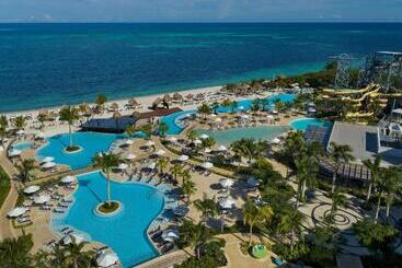 Dreams Natura Resort & Spa  All Inclusive