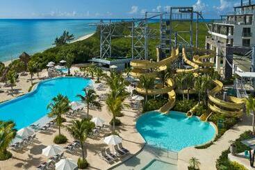 Dreams Natura Resort & Spa  All Inclusive