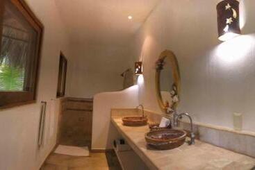 هتل Bungalows Lydia San Pancho