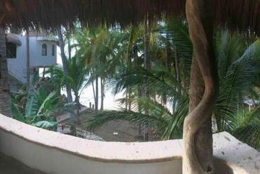 هتل Bungalows Lydia San Pancho