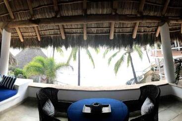 هتل Bungalows Lydia San Pancho