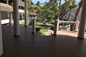 هتل Bungalows Lydia San Pancho