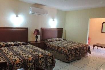 هتل Cactus Inn Los Cabos