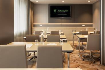 هتل Holiday Inn   Eindhoven Airport, An Ihg