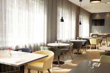 هتل Holiday Inn   Eindhoven Airport, An Ihg