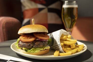 هتل Holiday Inn Eindhoven Airport, An Ihg