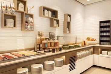 هتل Holiday Inn   Eindhoven Airport, An Ihg