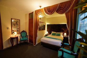 Gatsby Hotel Collection