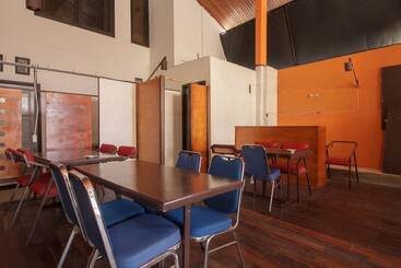 هتل Reddoorz Near Jalan Sudirman Padang