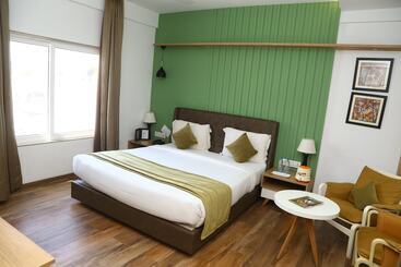 هتل Sanskruti Inn