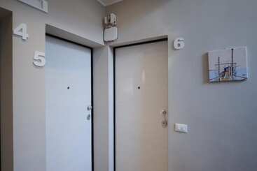 پانسیون Miramed Rooms