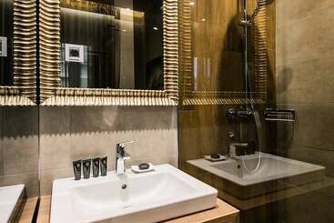 پانسیون Teatro Suite & Rooms