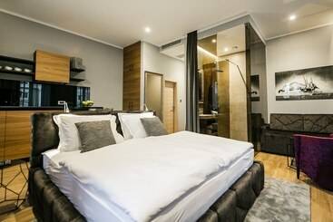 پانسیون Teatro Suite & Rooms