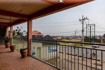 Sawa Sawa Motel