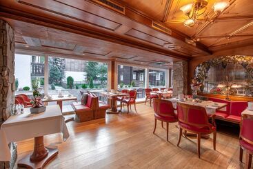 Boutique Hotel Albana Real   Restaurants & Spa