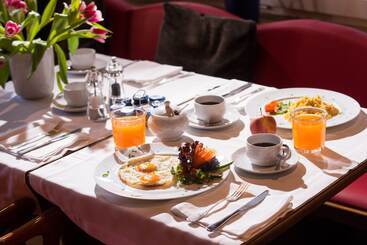 Boutique Hotel Albana Real   Restaurants & Spa