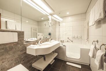 Boutique Hotel Albana Real   Restaurants & Spa