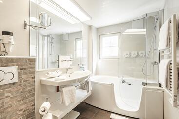 Boutique Hotel Albana Real   Restaurants & Spa
