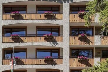 Swiss Alpine Hotel Allalin