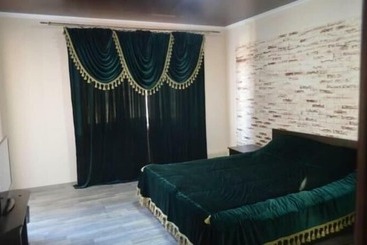 تختخواب و صبحانه Guest House Ayaz