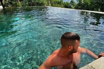 تختخواب و صبحانه Villa Orleans