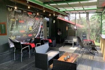 هتل Better Life Suites & Studio