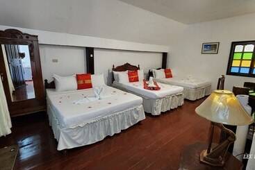 هتل Evangeline Beach Resort