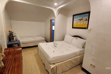 هتل Evangeline Beach Resort