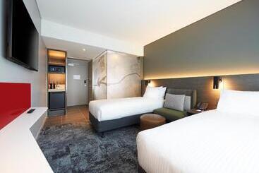 هتل Holiday Inn Express Melbourne Southbank, An Ihg