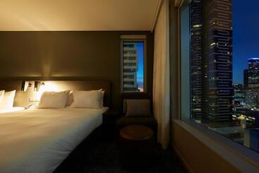 هتل Holiday Inn Express Melbourne Southbank, An Ihg