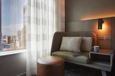 هتل Holiday Inn Express Melbourne Southbank, An Ihg