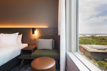هتل Holiday Inn Express Melbourne Southbank, An Ihg