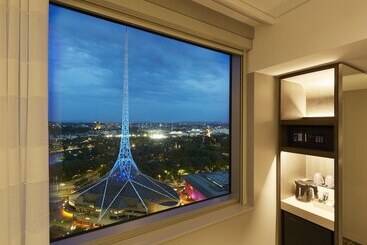 هتل Holiday Inn Express Melbourne Southbank, An Ihg