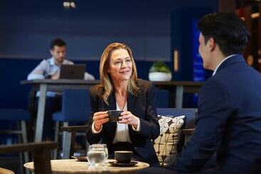 هتل Holiday Inn Express Melbourne Southbank, An Ihg