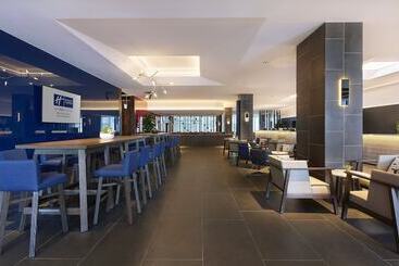 هتل Holiday Inn Express Melbourne Southbank, An Ihg