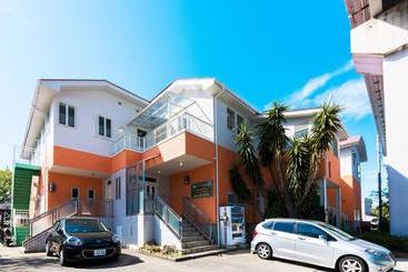 酒店 Jogashima Asobigasaki Resort By Oyo Rooms