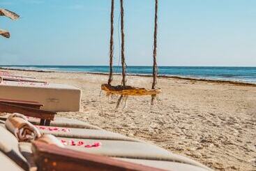 هتل Kanan Tulum Treehouse, Rooftop, Beach Club & Spa   Adults Only