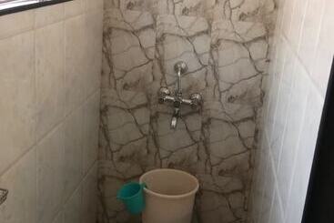 هتل Fabexpress Royal Baga Residency