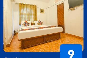 هتل Fabexpress Royal Baga Residency