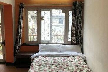 پانسیون Nirvana Green Peace Home