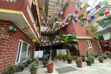 پانسیون Nirvana Green Peace Home
