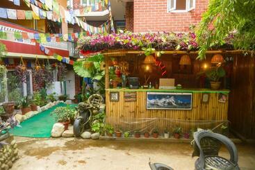 پانسیون Nirvana Green Peace Home