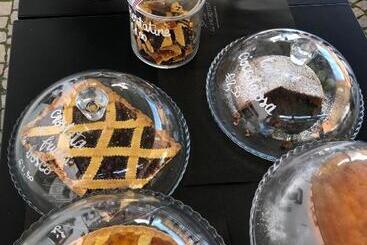 تختخواب و صبحانه Vinoteca La Sacrestia