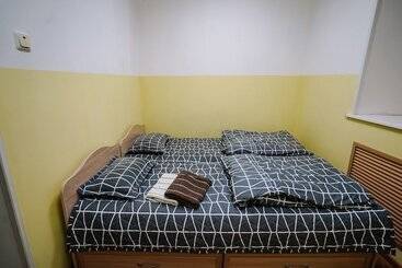 Harasho Guest House   Hostel
